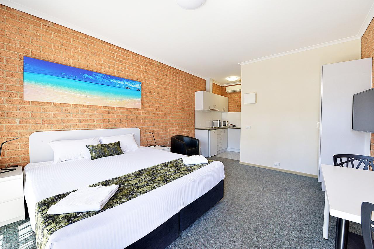 Cranbourne Motor Inn Zewnętrze zdjęcie