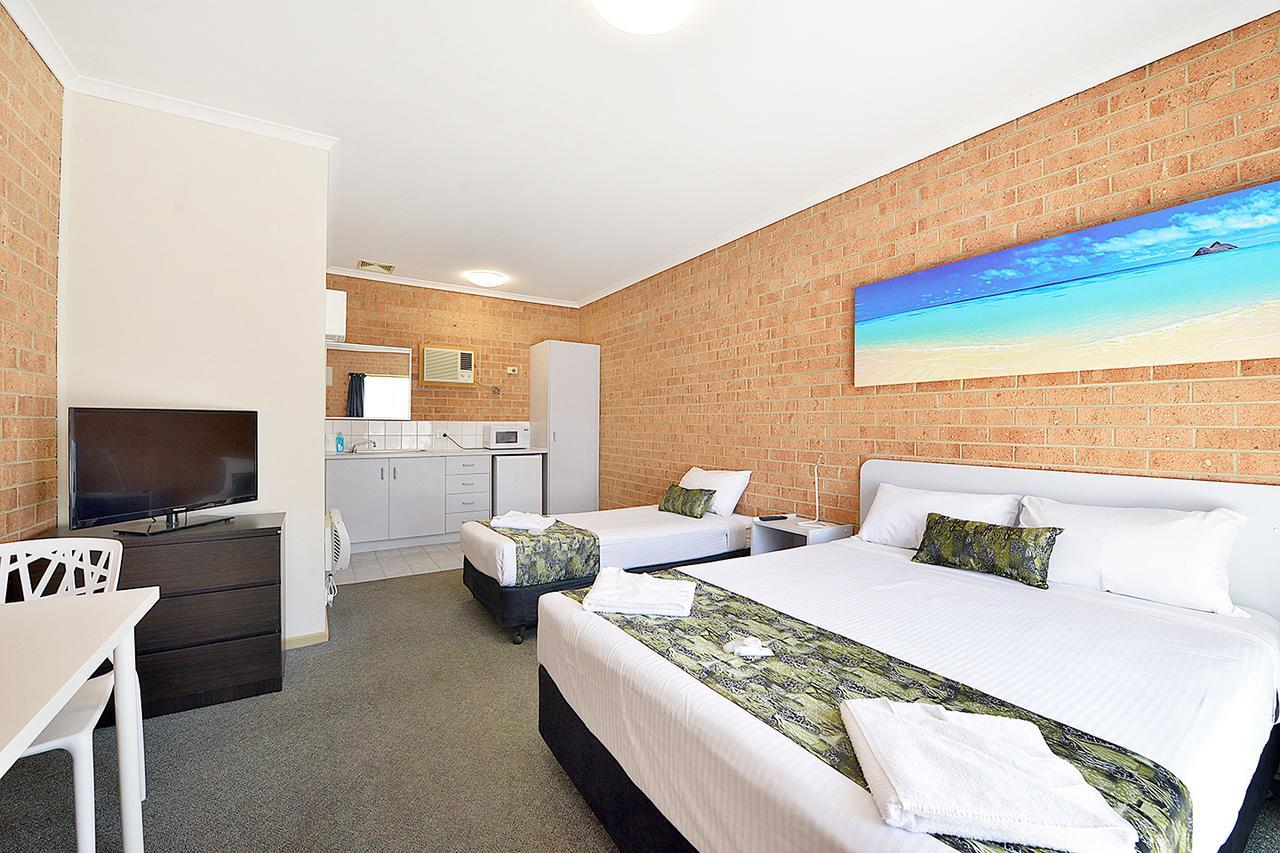 Cranbourne Motor Inn Zewnętrze zdjęcie